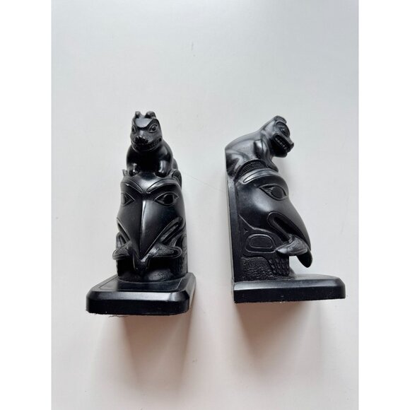 Vintage 70's BOMA CANADA Indigenous Northwest Haida Black Resin Totem Bookends - Picture 2 of 15